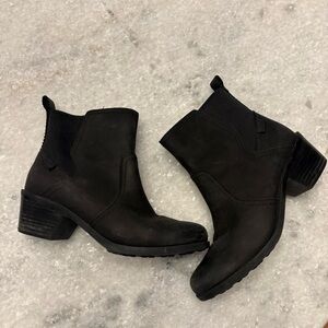 Teva Black Ankle Boots size 8
